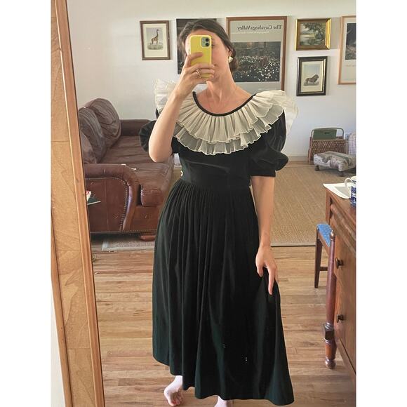 Green Vintage Velvet Midi Dress Lace Collar - Picture 1 of 11